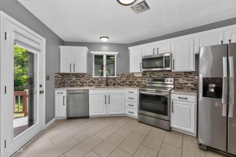 15 Arbor Lane Clifton Park NY 12065