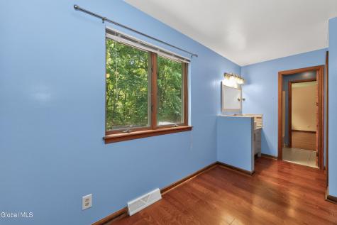 15 Arbor Lane Clifton Park NY 12065