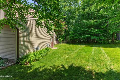 15 Arbor Lane Clifton Park NY 12065