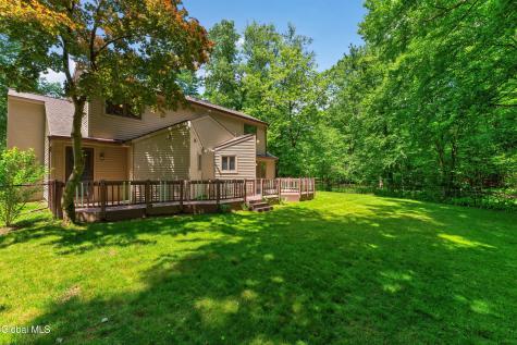 15 Arbor Lane Clifton Park NY 12065