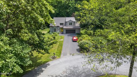 15 Arbor Lane Clifton Park NY 12065
