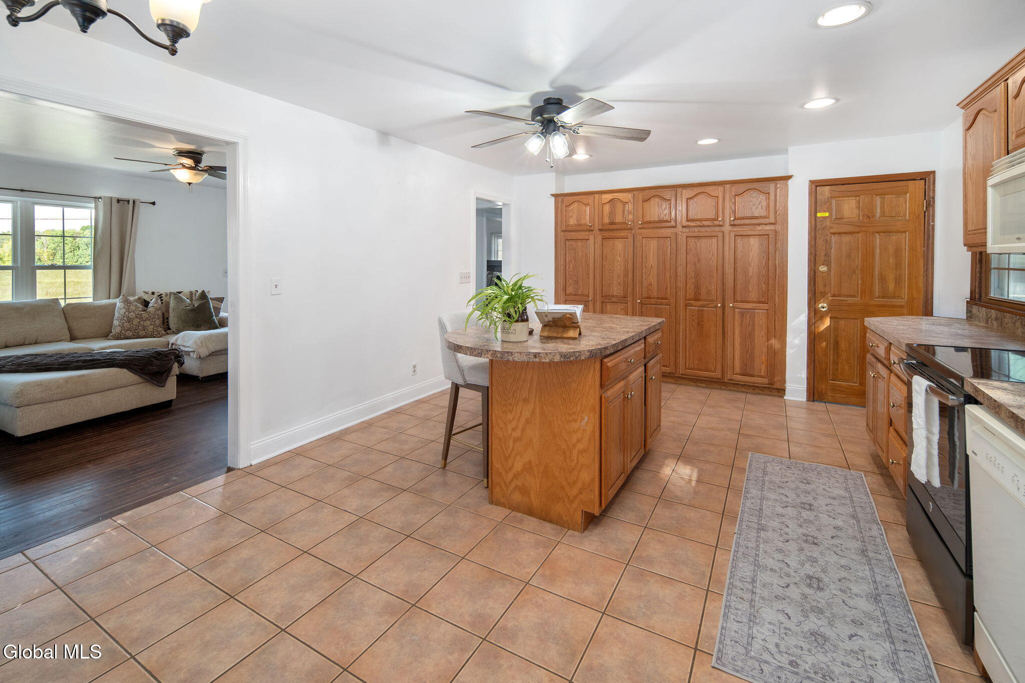421 Unionville Feura Bush Road Feura Bush NY 12067