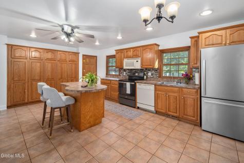 421 Unionville Feura Bush Road Feura Bush NY 12067