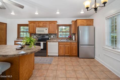 421 Unionville Feura Bush Road Feura Bush NY 12067
