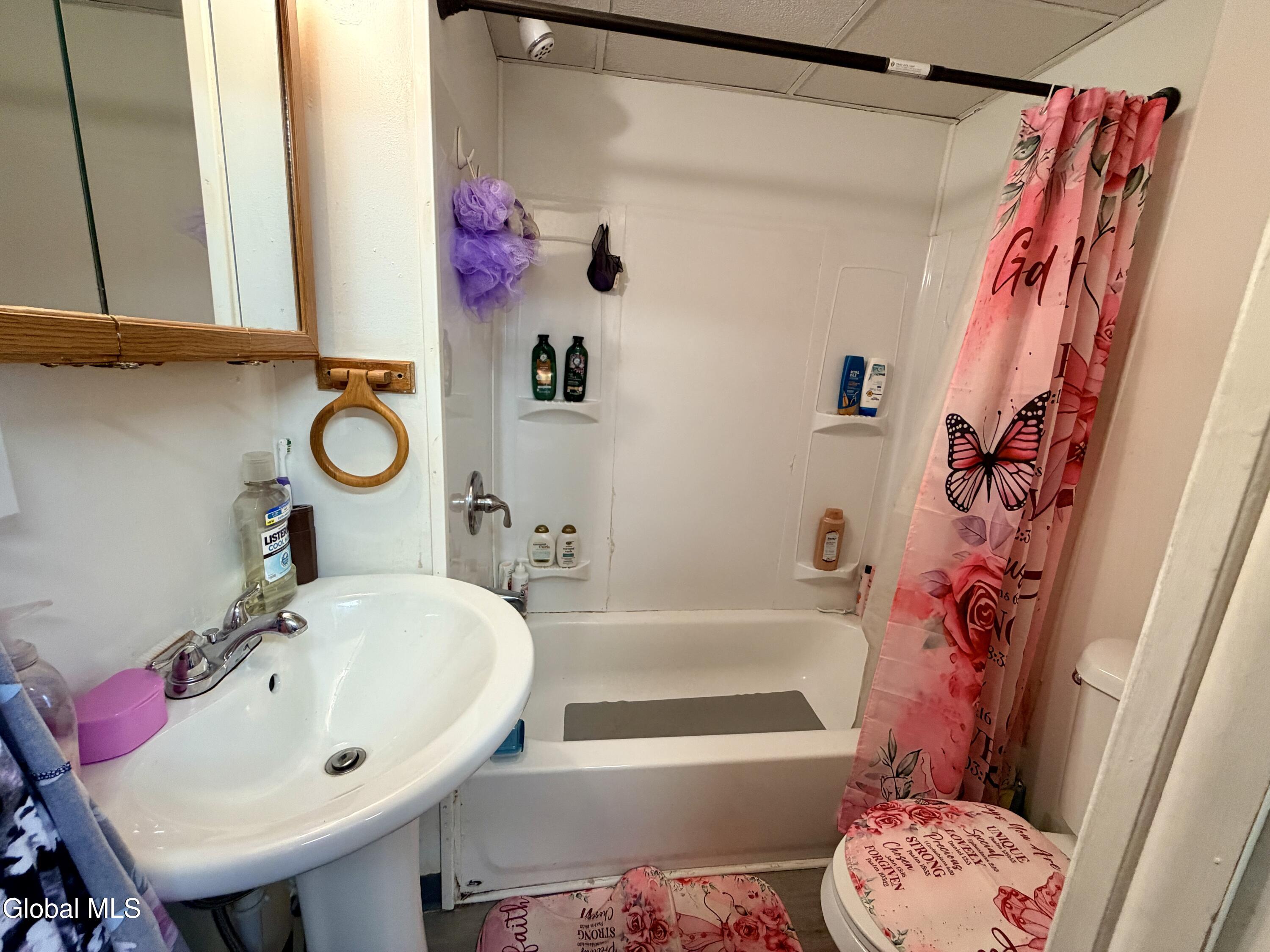 680 5th Avenue Troy NY 12182
