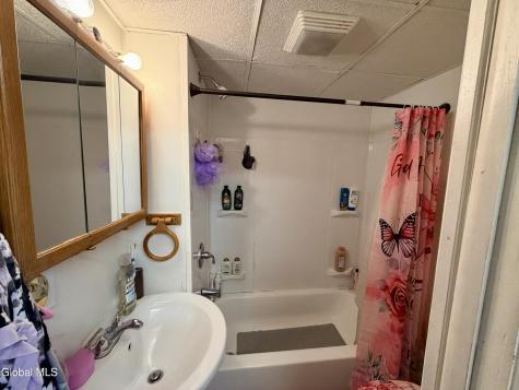 680 5th Avenue Troy NY 12182