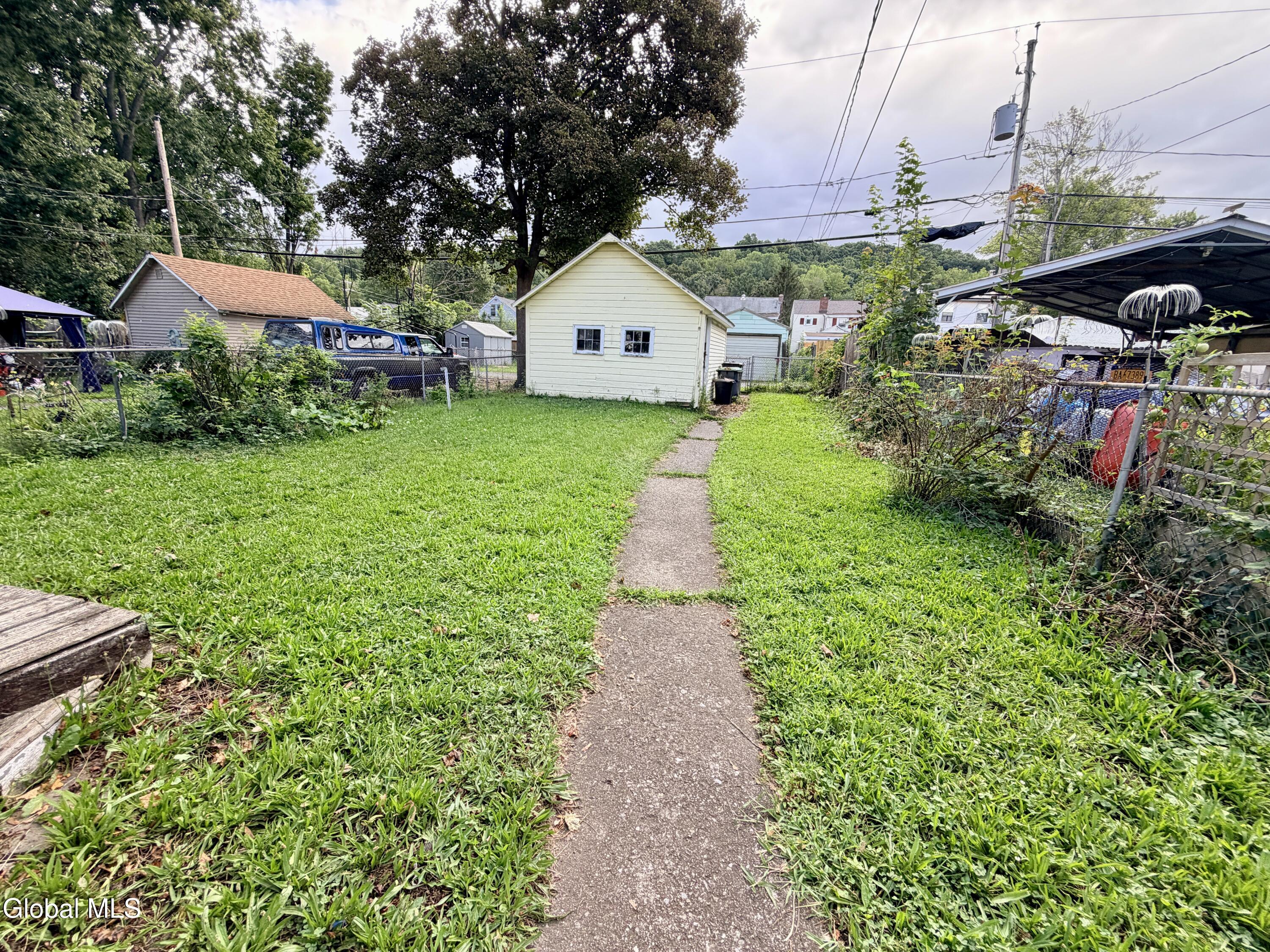 680 5th Avenue Troy NY 12182