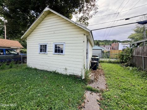 680 5th Avenue Troy NY 12182