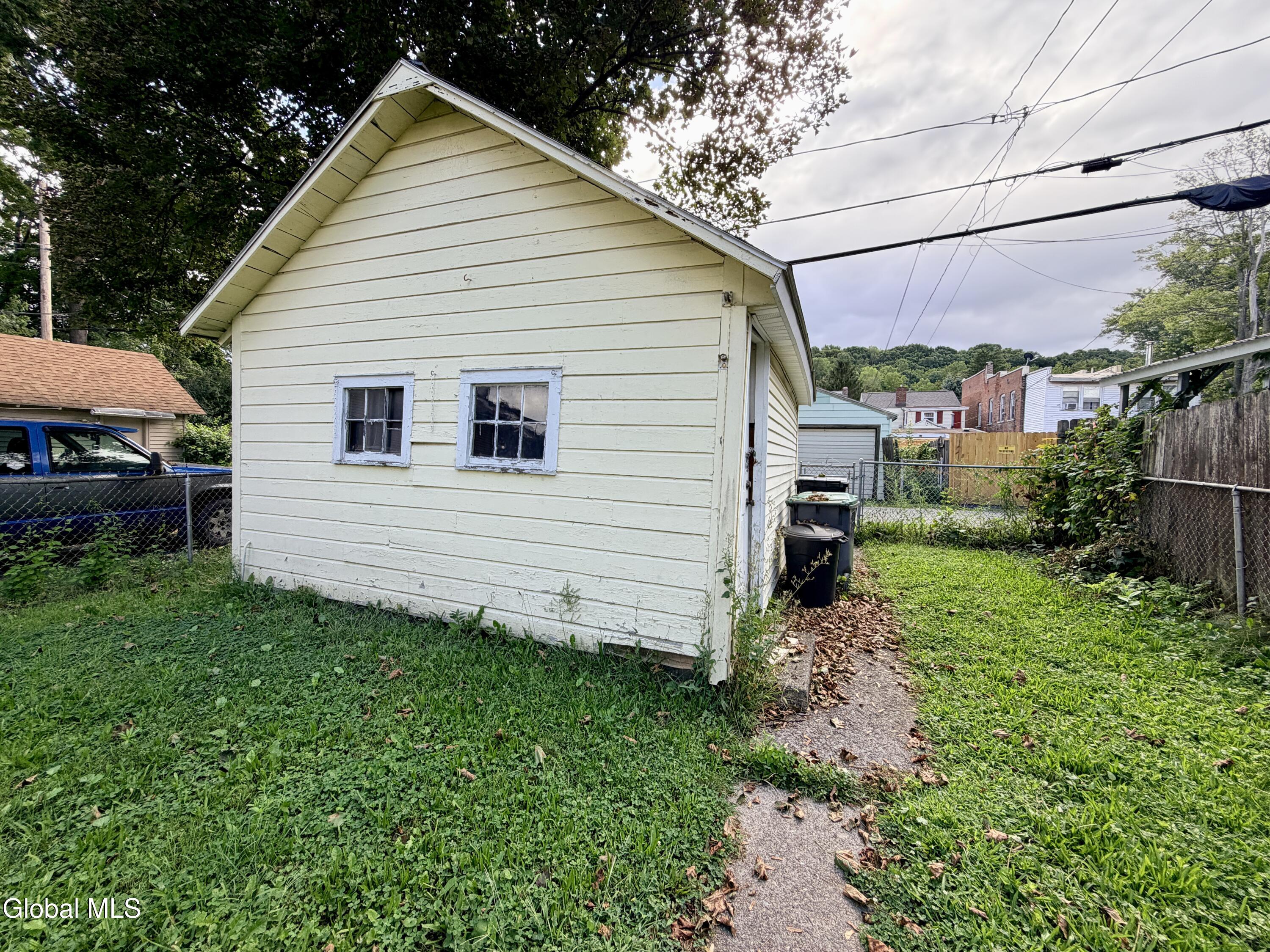 680 5th Avenue Troy NY 12182