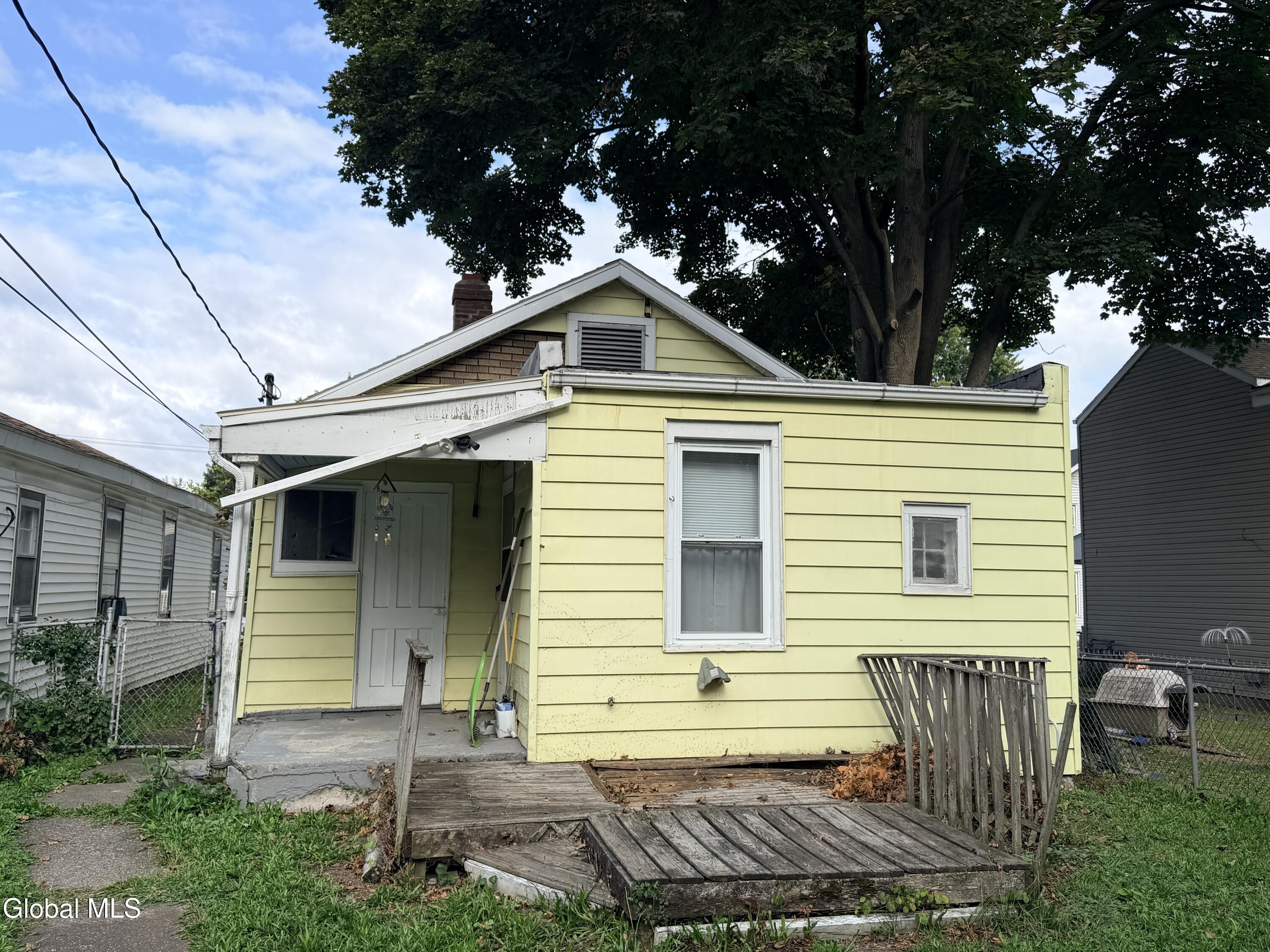 680 5th Avenue Troy NY 12182
