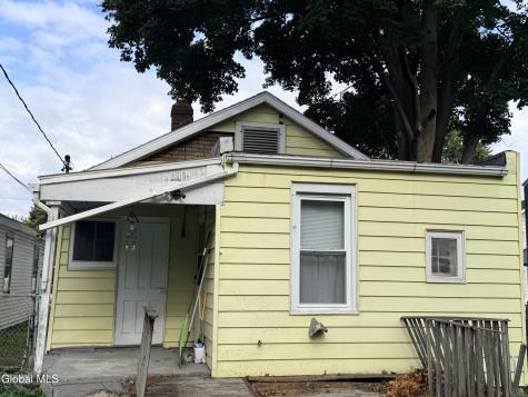 680 5th Avenue Troy NY 12182