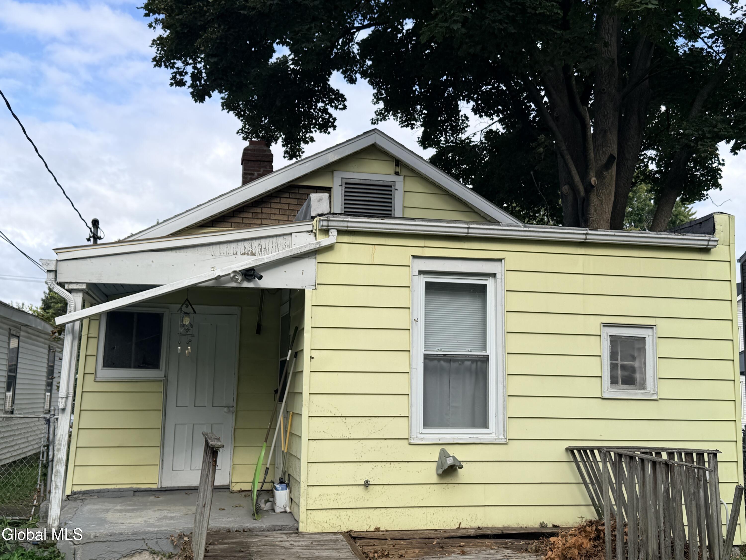 680 5th Avenue Troy NY 12182