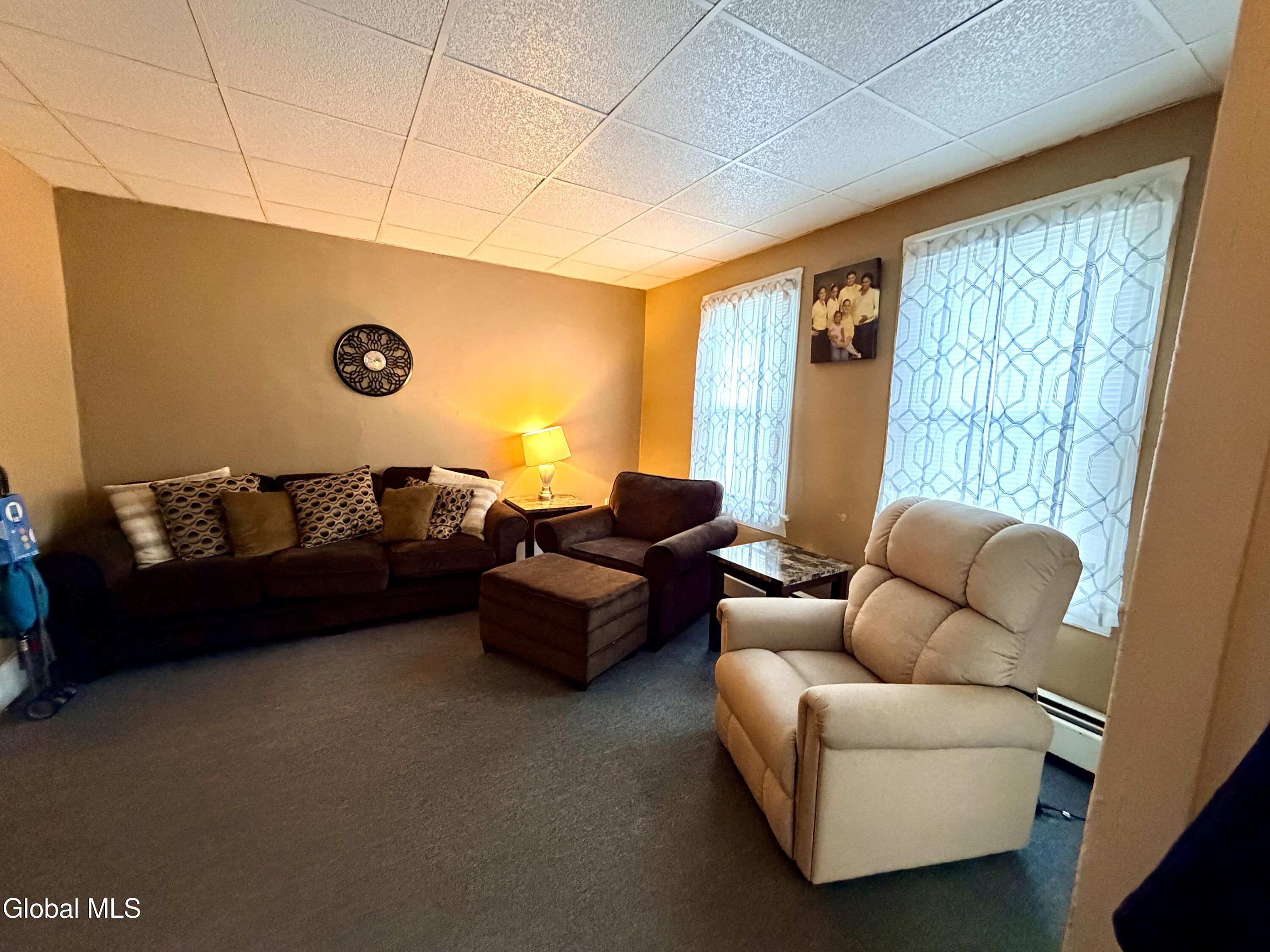 680 5th Avenue Troy NY 12182