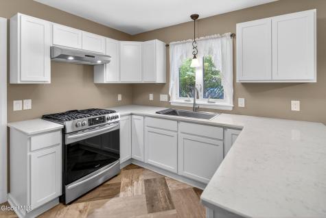 10 Willo Lane Loudonville NY 12211