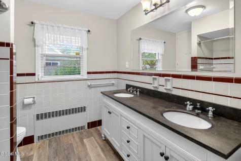10 Willo Lane Loudonville NY 12211
