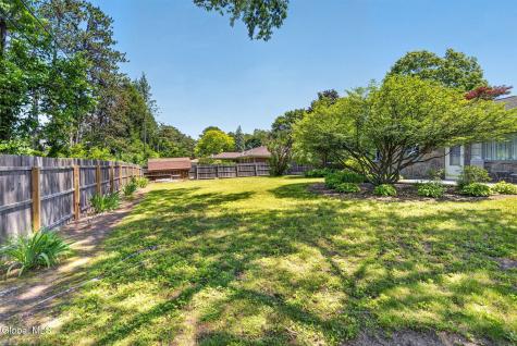 10 Willo Lane Loudonville NY 12211