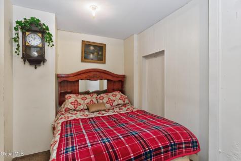 41 Chestnut Street Amsterdam NY 12010