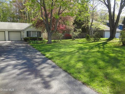 21A Woodcliffe Drive Clifton Park NY 12065