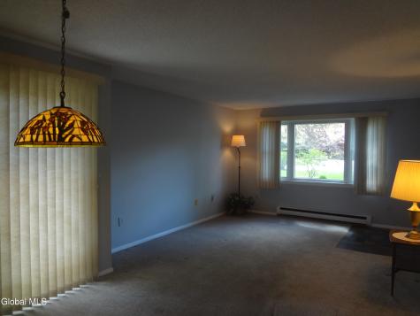 21A Woodcliffe Drive Clifton Park NY 12065