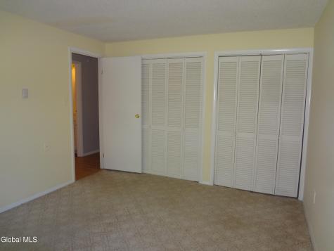 21A Woodcliffe Drive Clifton Park NY 12065