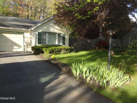 21A Woodcliffe Drive Clifton Park NY 12065