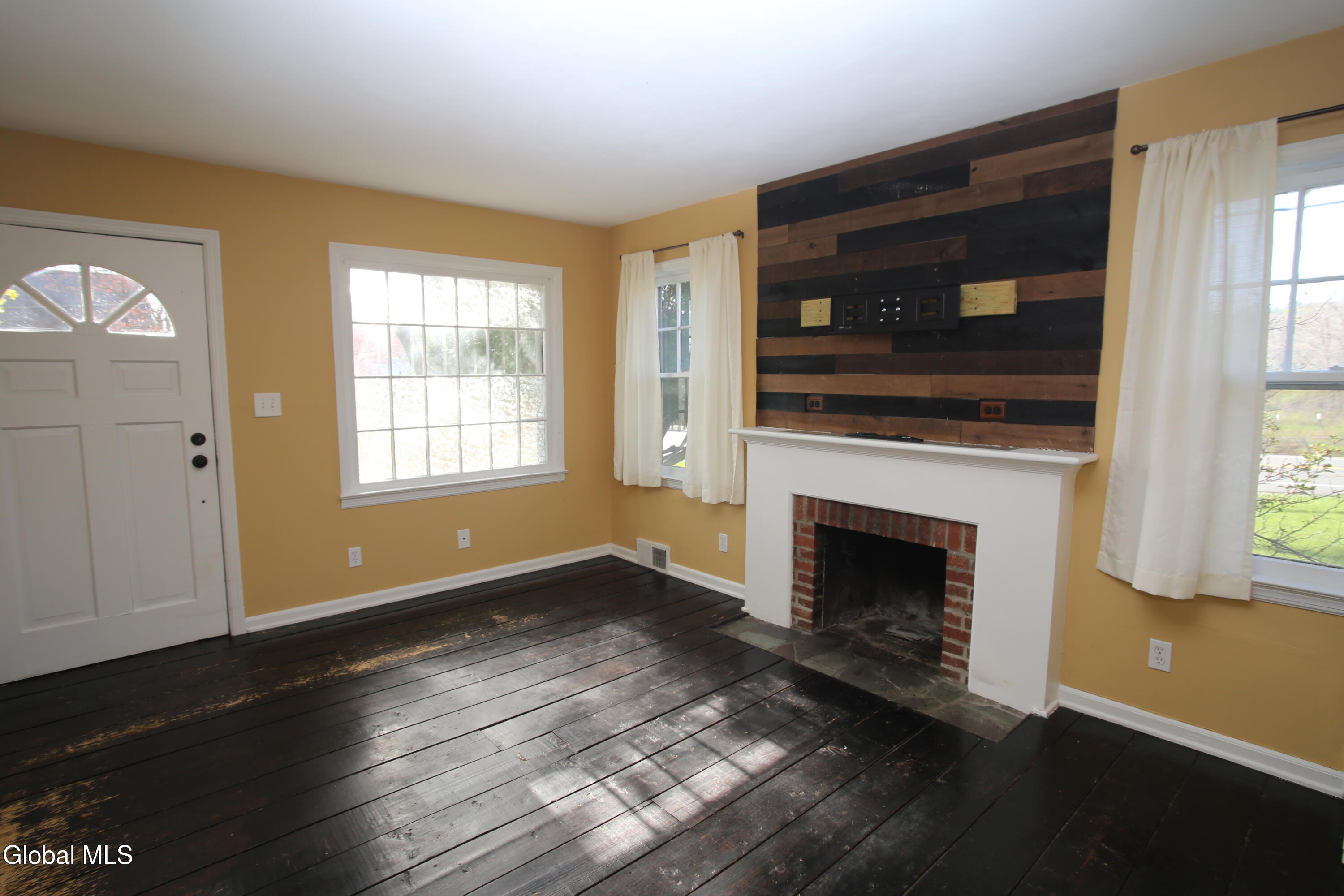 1 Western Avenue Feura Bush NY 12067
