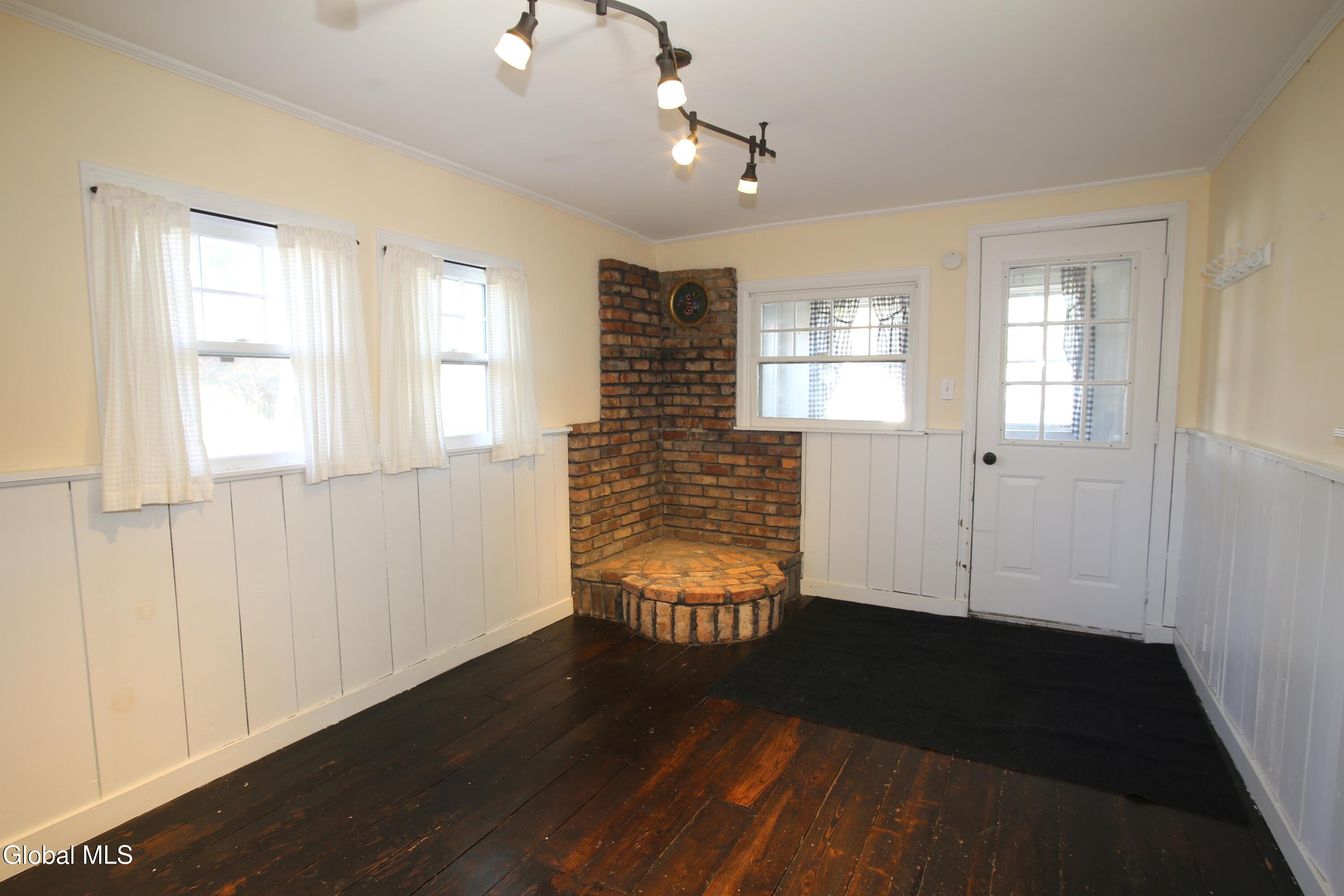 1 Western Avenue Feura Bush NY 12067