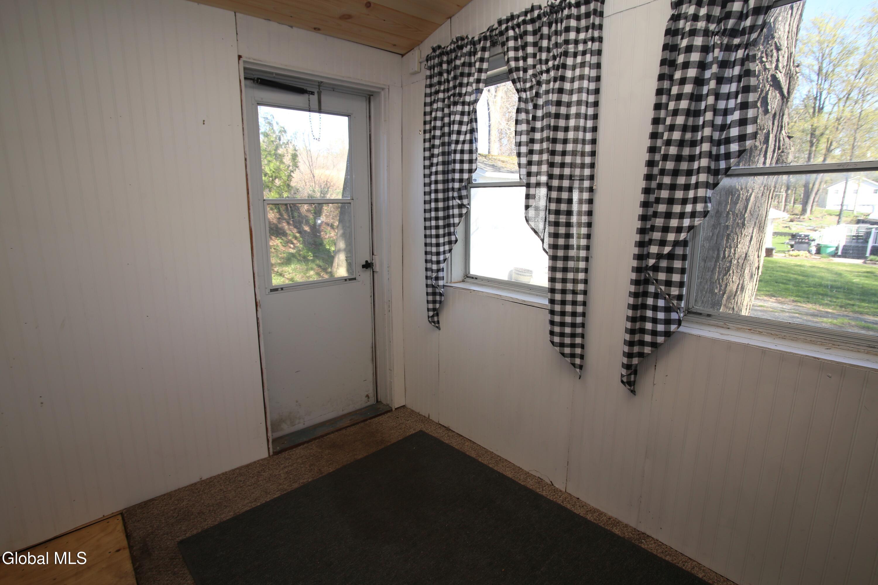 1 Western Avenue Feura Bush NY 12067