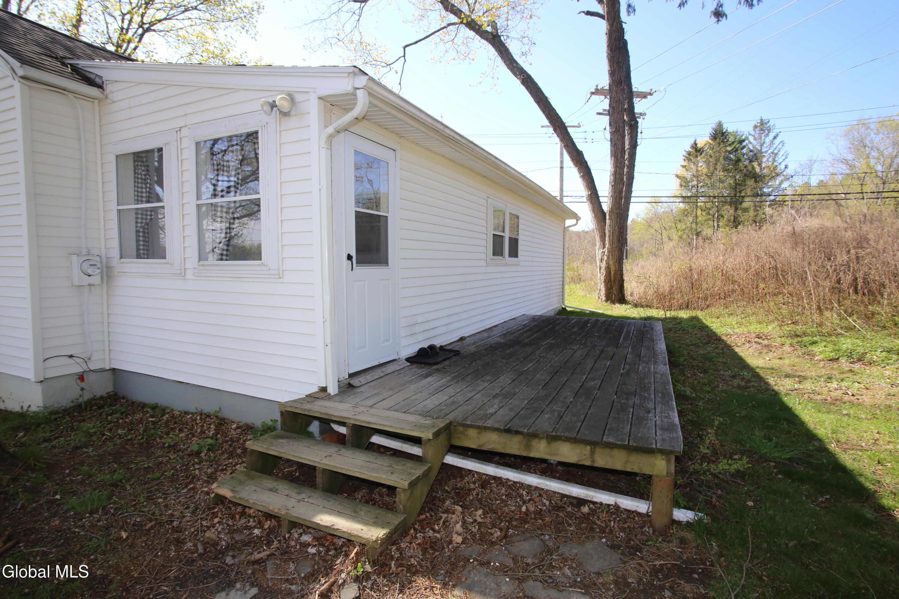 1 Western Avenue Feura Bush NY 12067