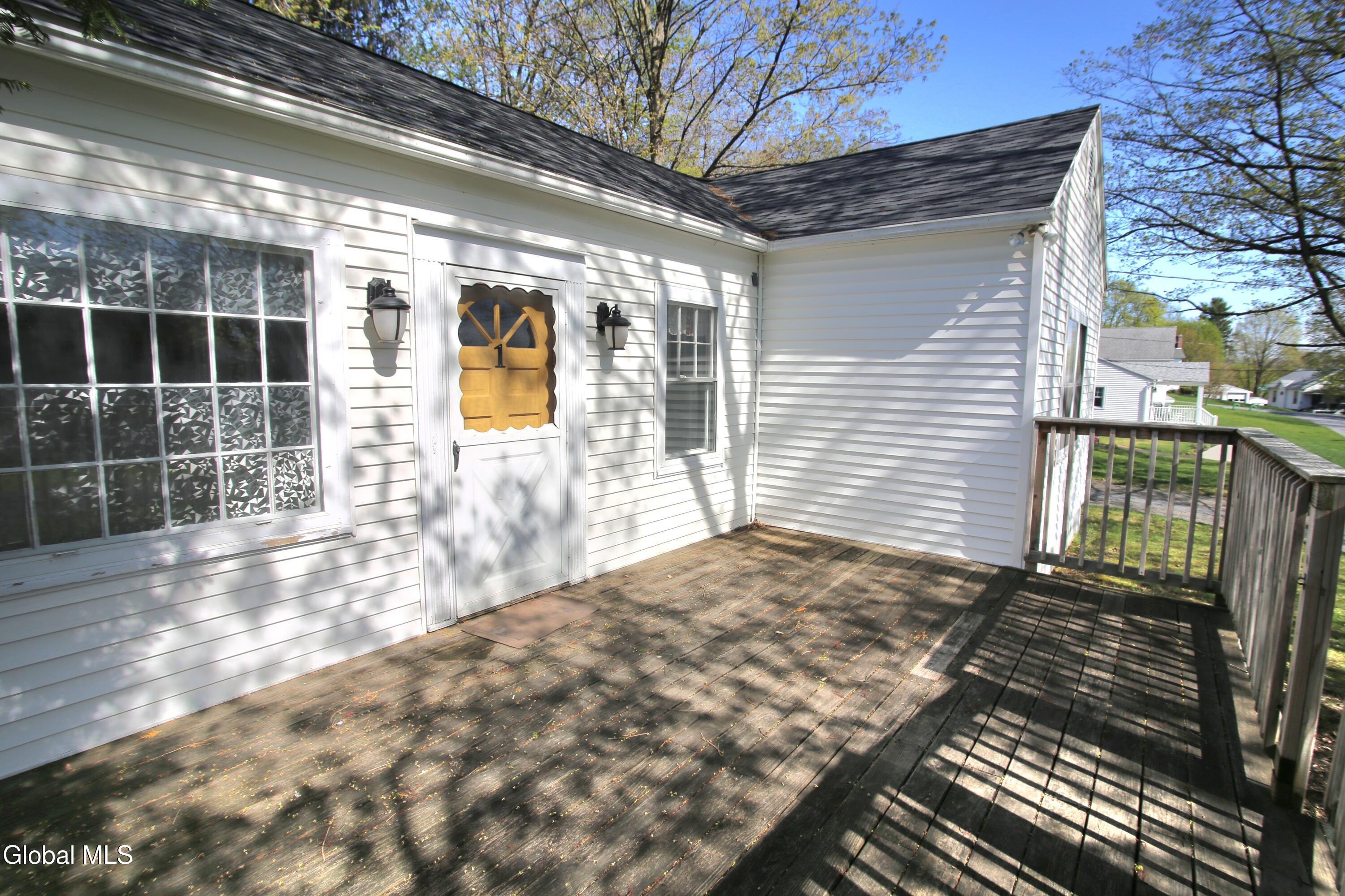 1 Western Avenue Feura Bush NY 12067