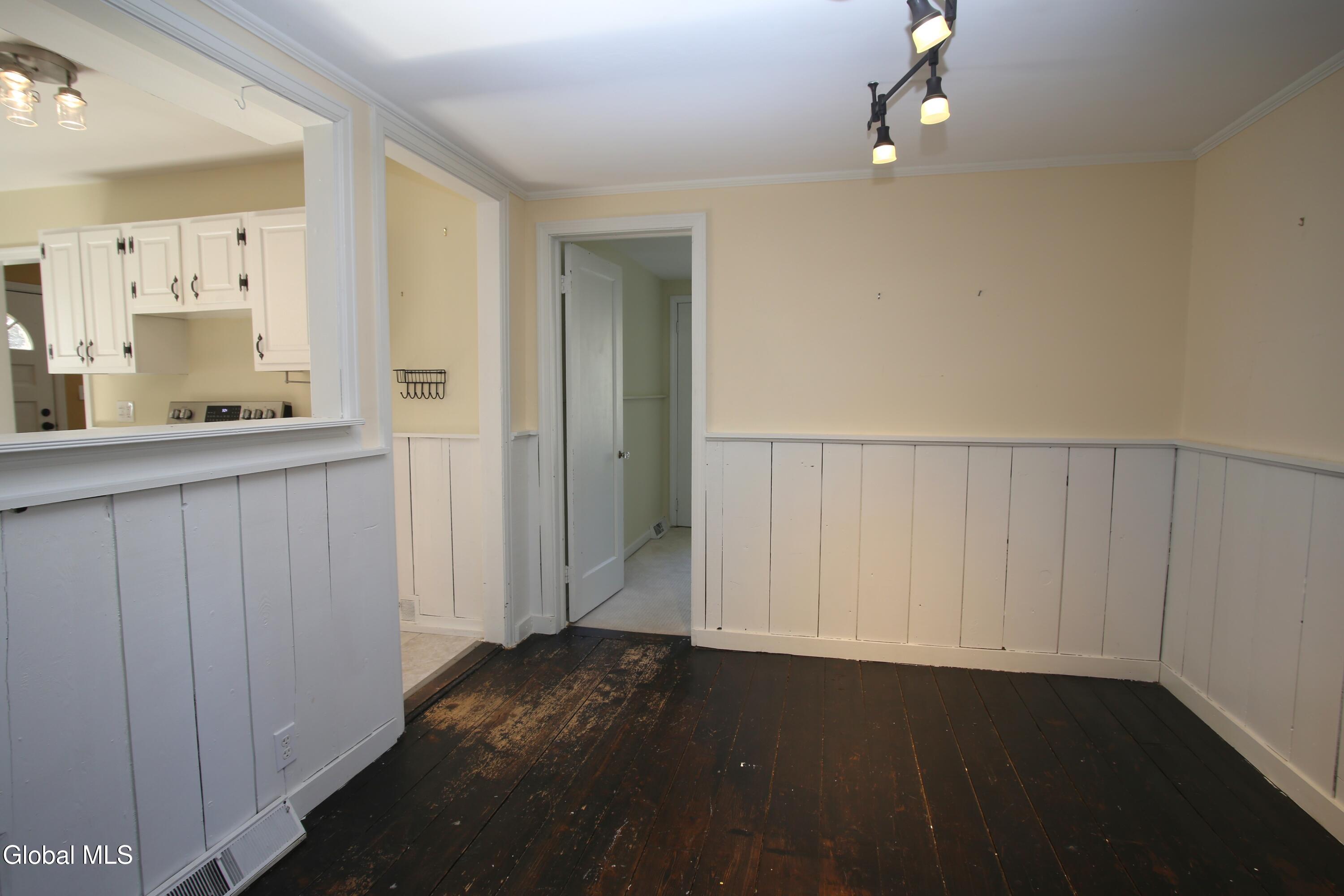 1 Western Avenue Feura Bush NY 12067