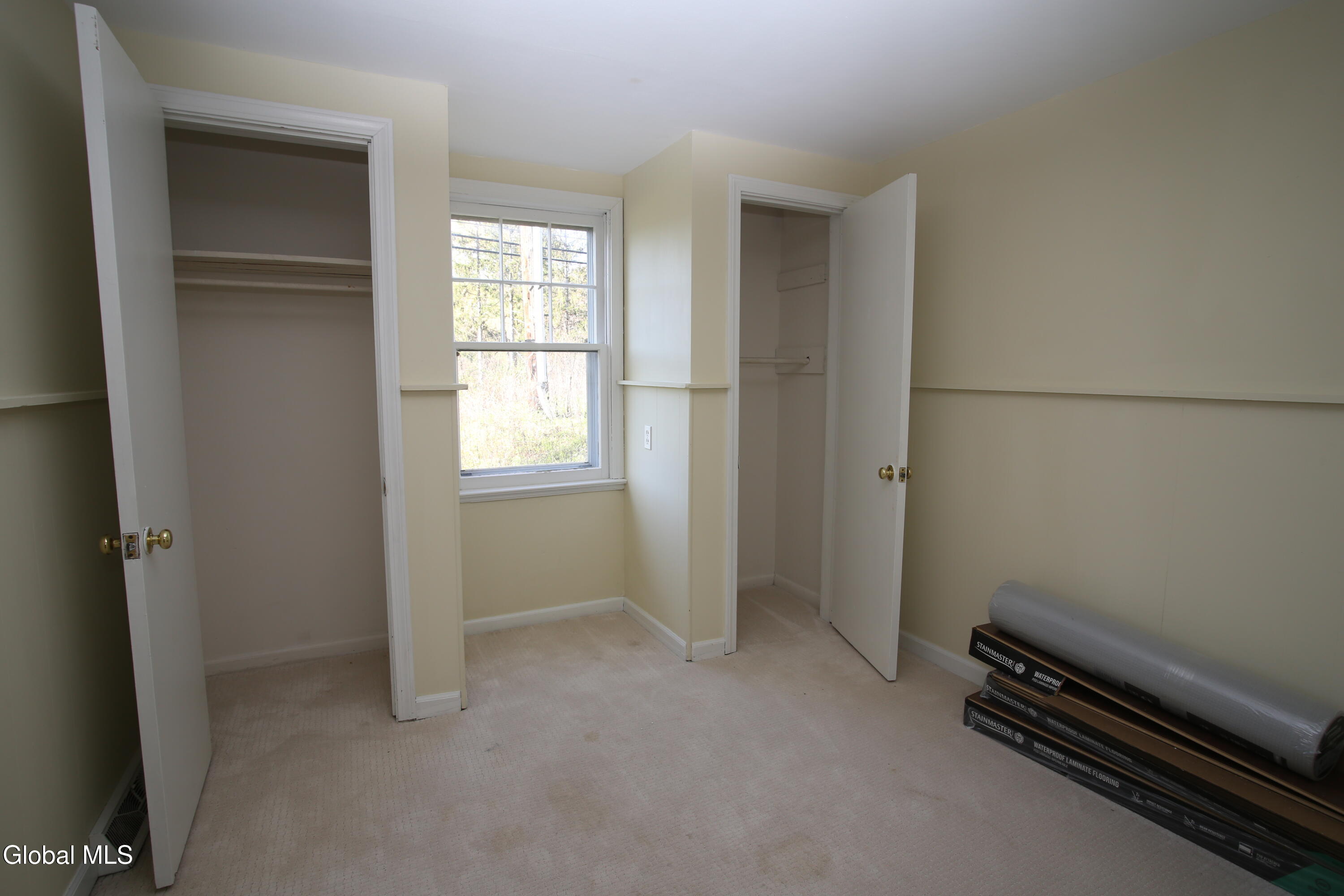 1 Western Avenue Feura Bush NY 12067