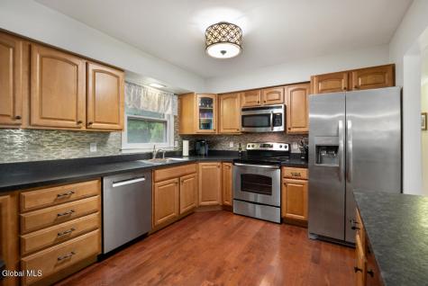 7 Glenwood Drive Saratoga Springs NY 12866