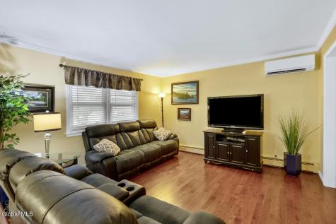 7 Glenwood Drive Saratoga Springs NY 12866