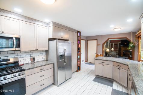 41 Helen Drive Queensbury NY 12804