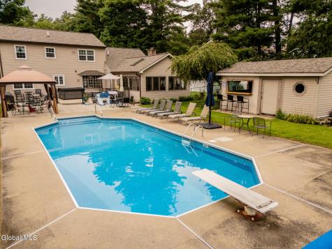 41 Helen Drive Queensbury NY 12804