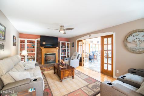 41 Helen Drive Queensbury NY 12804