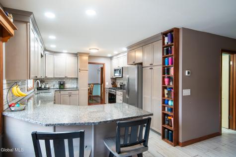 41 Helen Drive Queensbury NY 12804