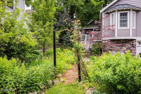 135 Grand Avenue Saratoga Springs NY 12866
