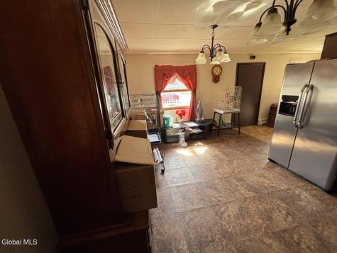 27 Franklin Street Gloversville NY 12078