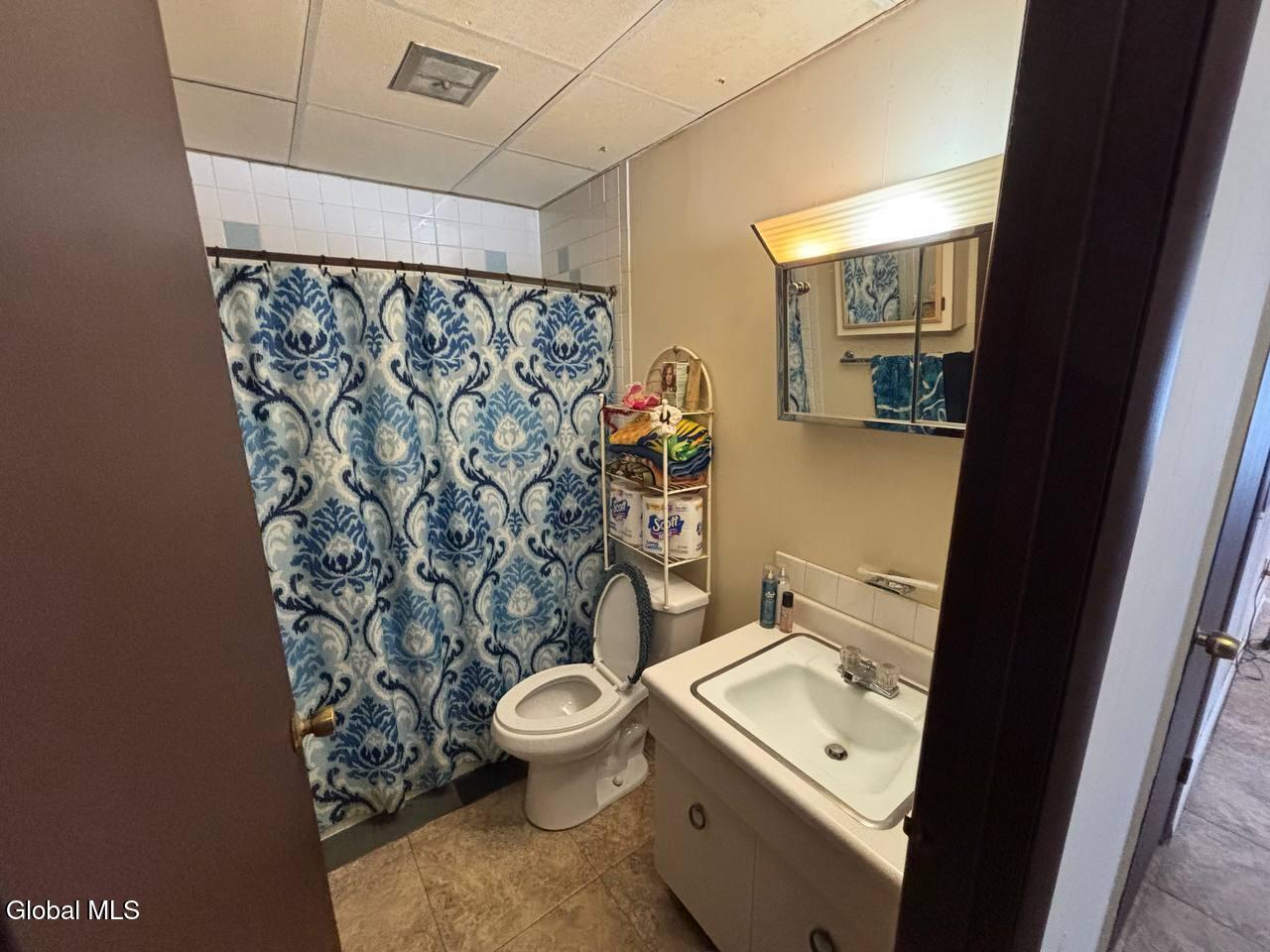 27 Franklin Street Gloversville NY 12078