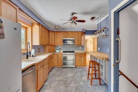 6 Evergreen Boulevard Glenville NY 12302