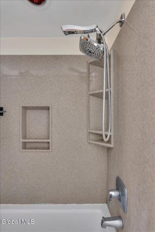 6 Evergreen Boulevard Glenville NY 12302