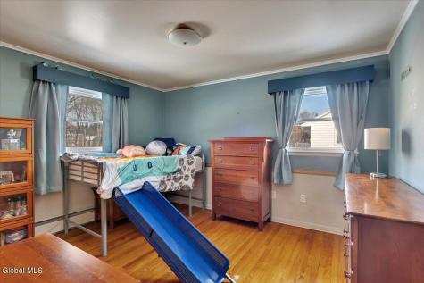 6 Evergreen Boulevard Glenville NY 12302