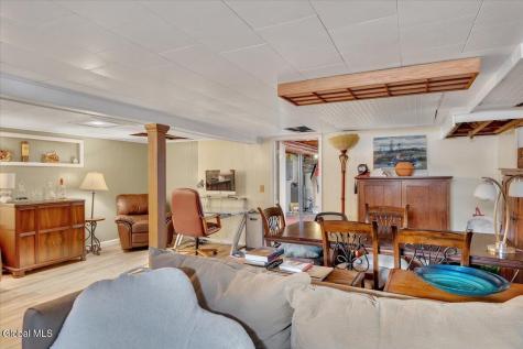 6 Evergreen Boulevard Glenville NY 12302