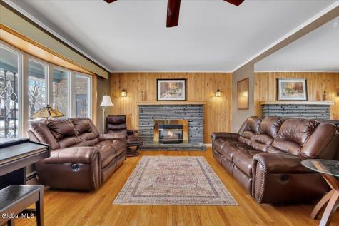 6 Evergreen Boulevard Glenville NY 12302