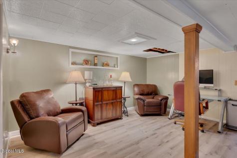 6 Evergreen Boulevard Glenville NY 12302