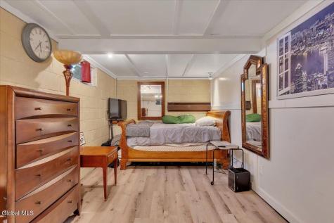 6 Evergreen Boulevard Glenville NY 12302