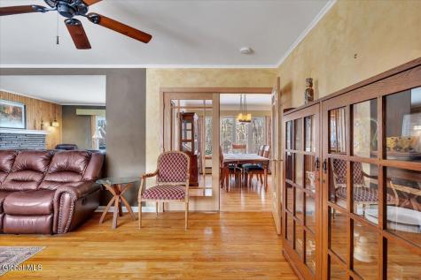 6 Evergreen Boulevard Glenville NY 12302