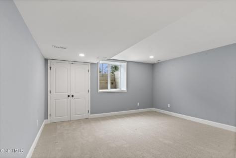 25 Cider Mill Way Saratoga Springs NY 12866